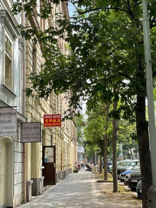 Apartment Karel With Garage Parking ปราก ภายนอก รูปภาพ